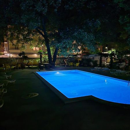 Biergarten Medulin Kültér fotó